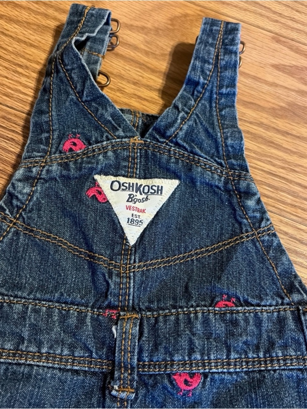 Oshkosh B’goshVestbak Denim Overalls Pink Embroidered Birds Size 12 Months - Picture 5 of 6